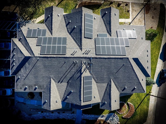 solaranlage-auf-dach